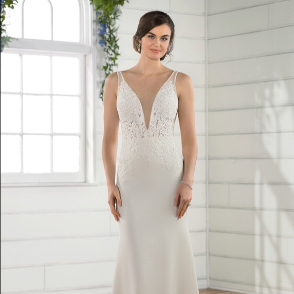 Essense of Australia Wedding Dress D2503 - Picture 3 of 8